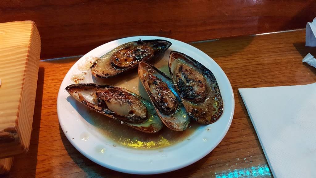 New Light & Healthy Sushi Bar | restaurant | 19817 Ventura Blvd, Woodland Hills, CA 91364, USA | 8188847802 OR +1 818-884-7802