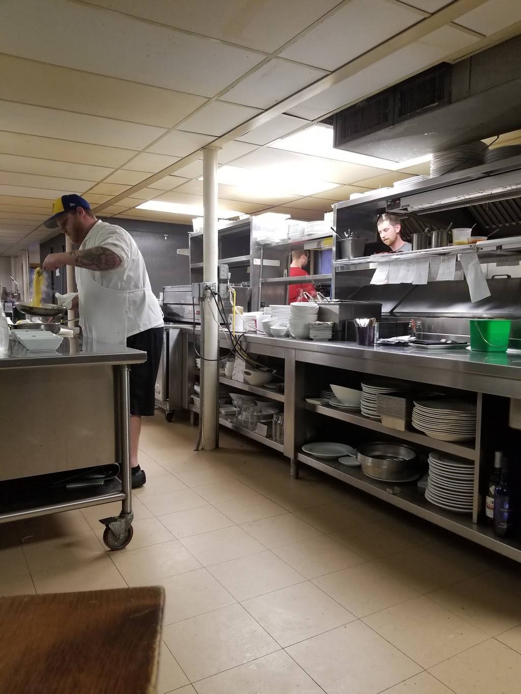 Chives Restaurant | restaurant | 1749 Riverside Dr, Suamico, WI 54173, USA | 9204346441 OR +1 920-434-6441