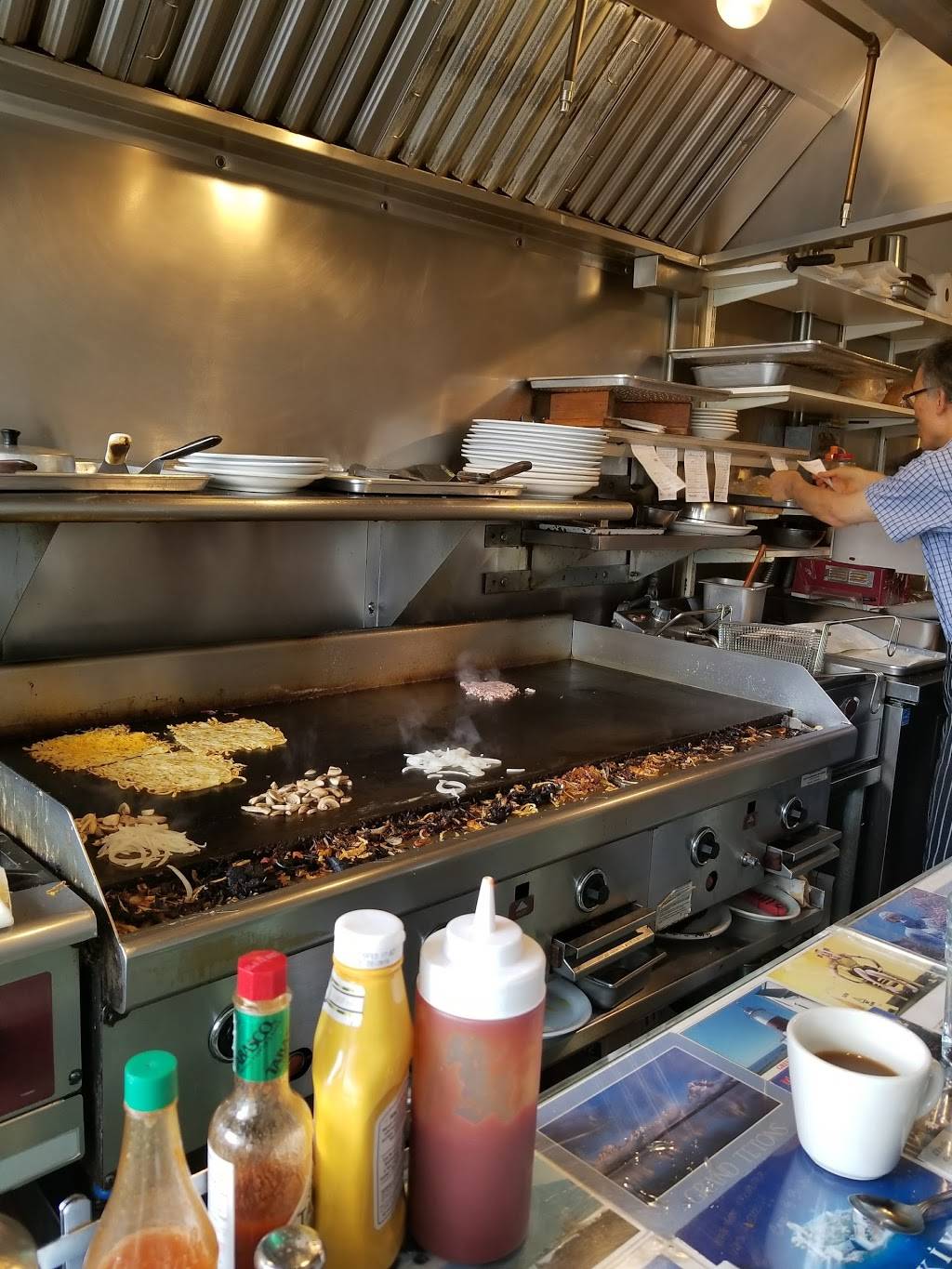 Arts Cafe | restaurant | 747 Irving St, San Francisco, CA 94122, USA | 4156657440 OR +1 415-665-7440