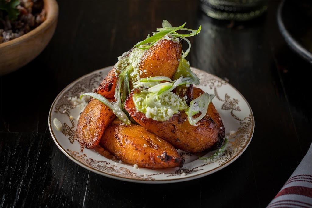 Amaru | restaurant | 1904 W North Ave, Chicago, IL 60622, USA | 7736879790 OR +1 773-687-9790