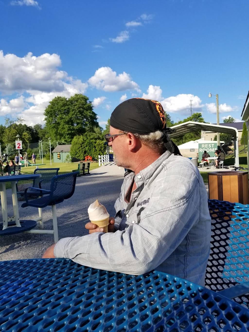 New Baltimore Ice Cream | restaurant | 2939-3271 Edison St NW, Uniontown, OH 44685, USA | 3308521475 OR +1 330-852-1475