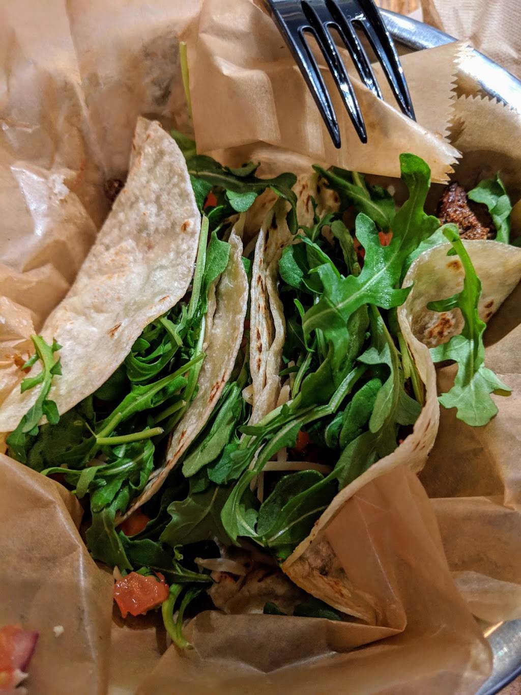 Poppos Taqueria | restaurant | 4220 53rd Ave E #108, Bradenton, FL 34203, USA | 9417271078 OR +1 941-727-1078