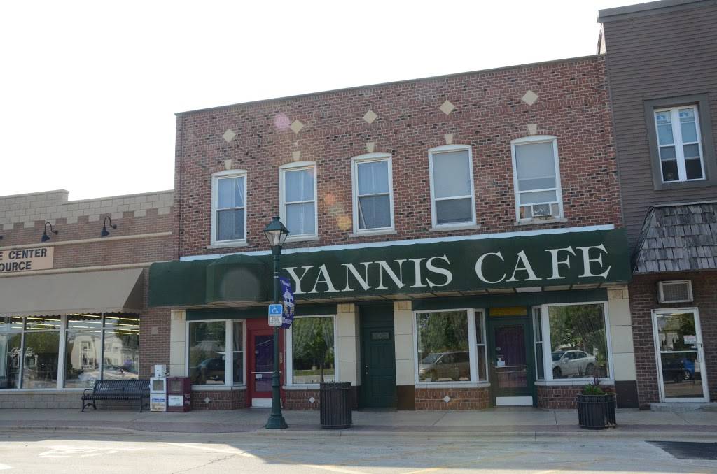 Yannis Cafe | cafe | 145 N Main St, Manteno, IL 60950, USA | 8154686331 OR +1 815-468-6331