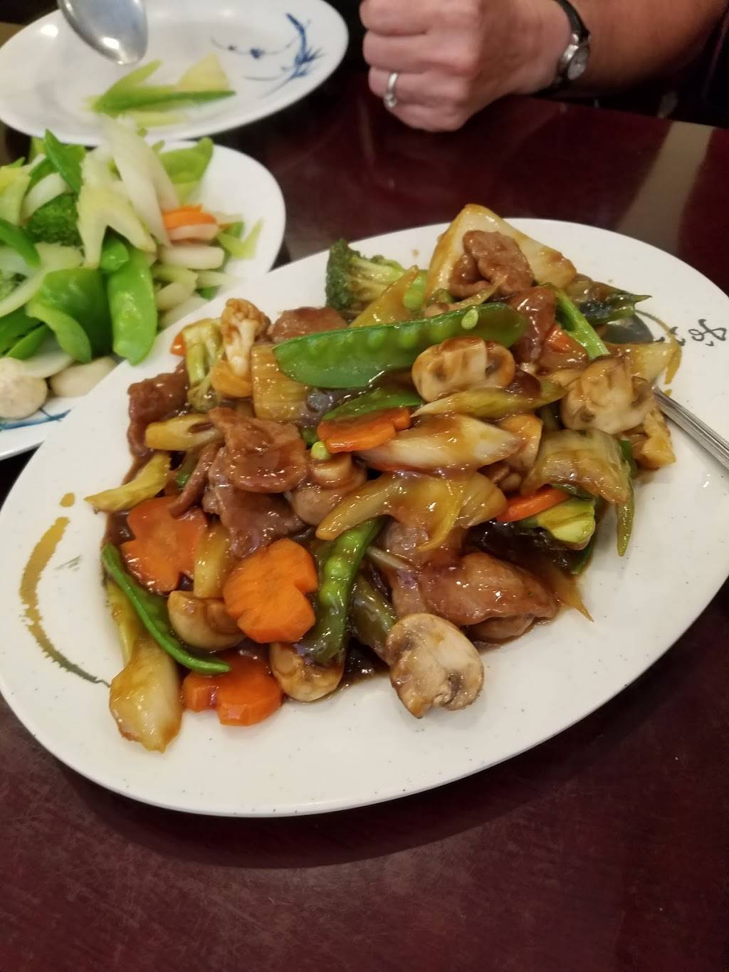Lucky Chen | meal delivery | 5633 W 6200 S #2, West Valley City, UT 84118, USA | 8018402800 OR +1 801-840-2800