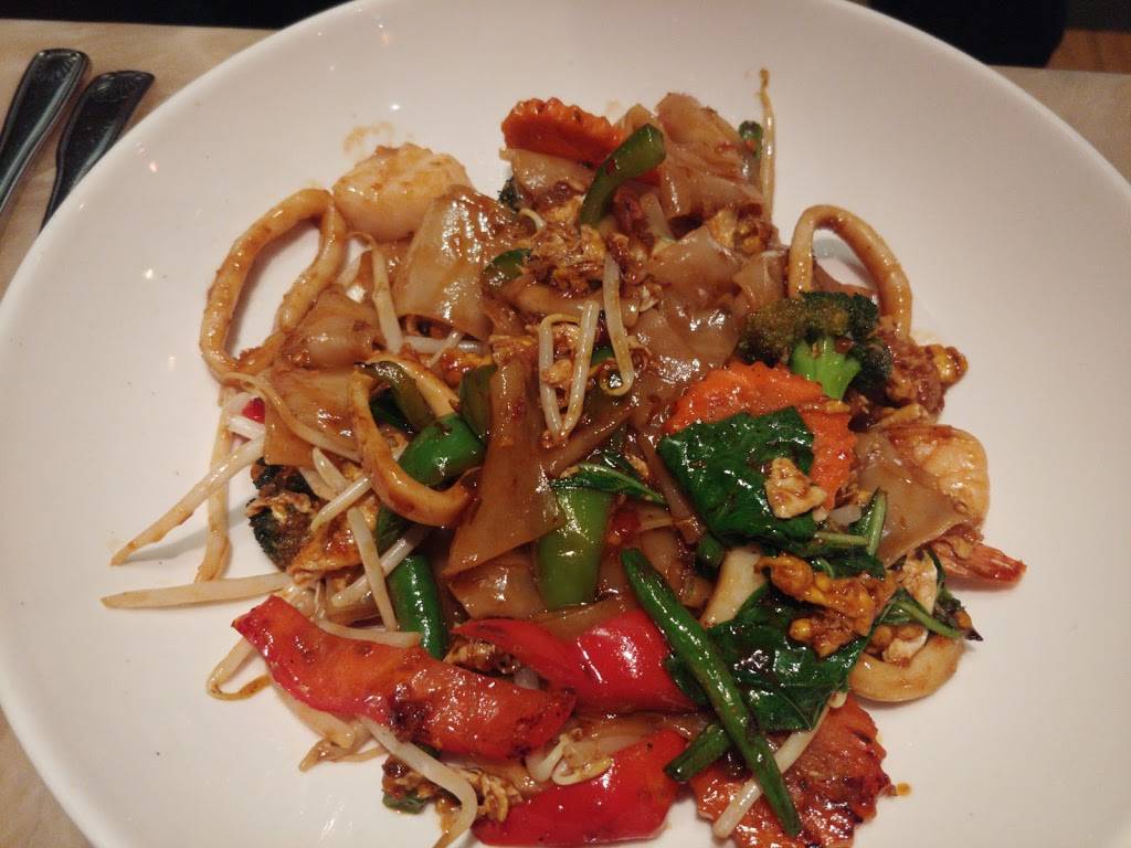 Sawasdee Danvers | restaurant | 49A Maple St, Danvers, MA 01923, USA | 9787748424 OR +1 978-774-8424