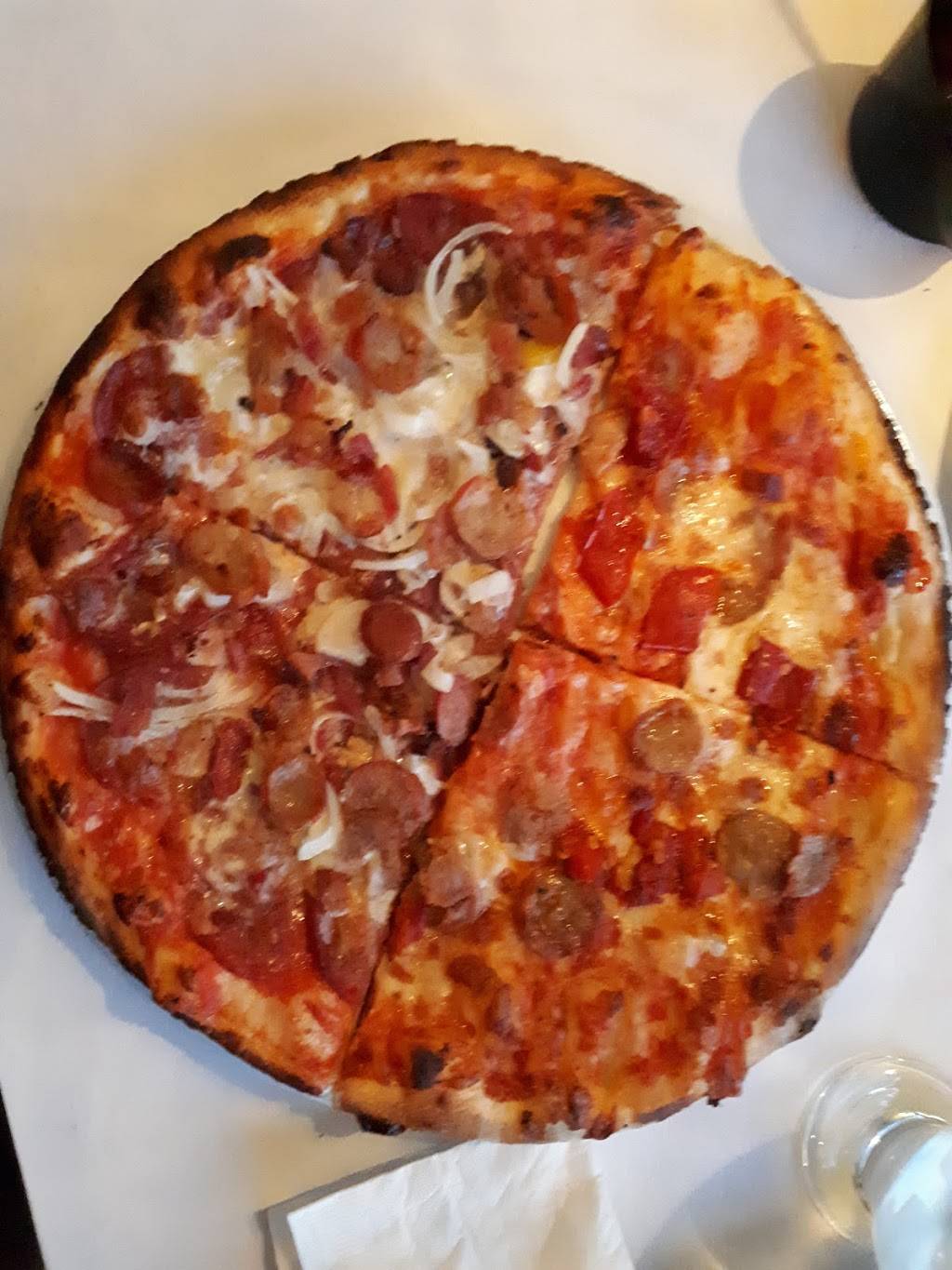 Mammina Pizzeria | restaurant | 4972 Boulevard Léger, Montréal-Nord, QC H1G 1J6, Canada | 5149034433 OR +1 514-903-4433