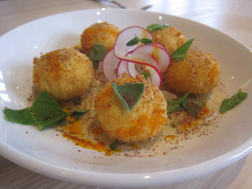 Hathorne | restaurant | 4708 Charlotte Ave, Nashville, TN 37209, USA | 6298884917 OR +1 629-888-4917