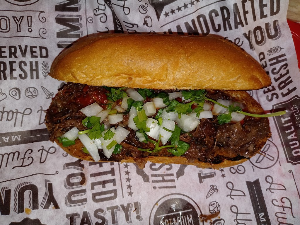 V Spicy | restaurant | 405 FM2030, Eagle Pass, TX 78852, USA | 2107190584 OR +1 210-719-0584