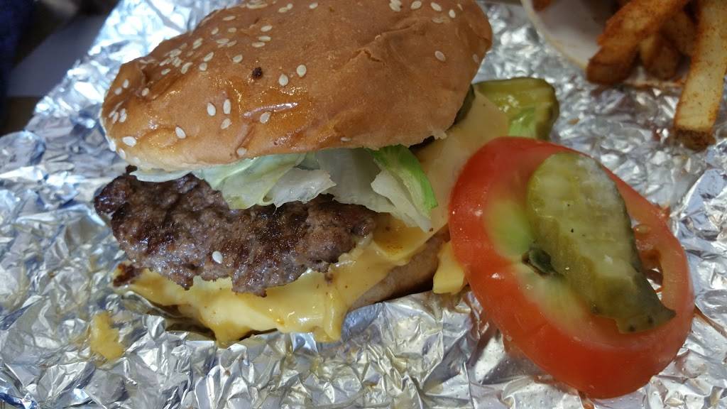 Five Guys | meal takeaway | 1742 N Main St, Salinas, CA 93906, USA | 8314440170 OR +1 831-444-0170