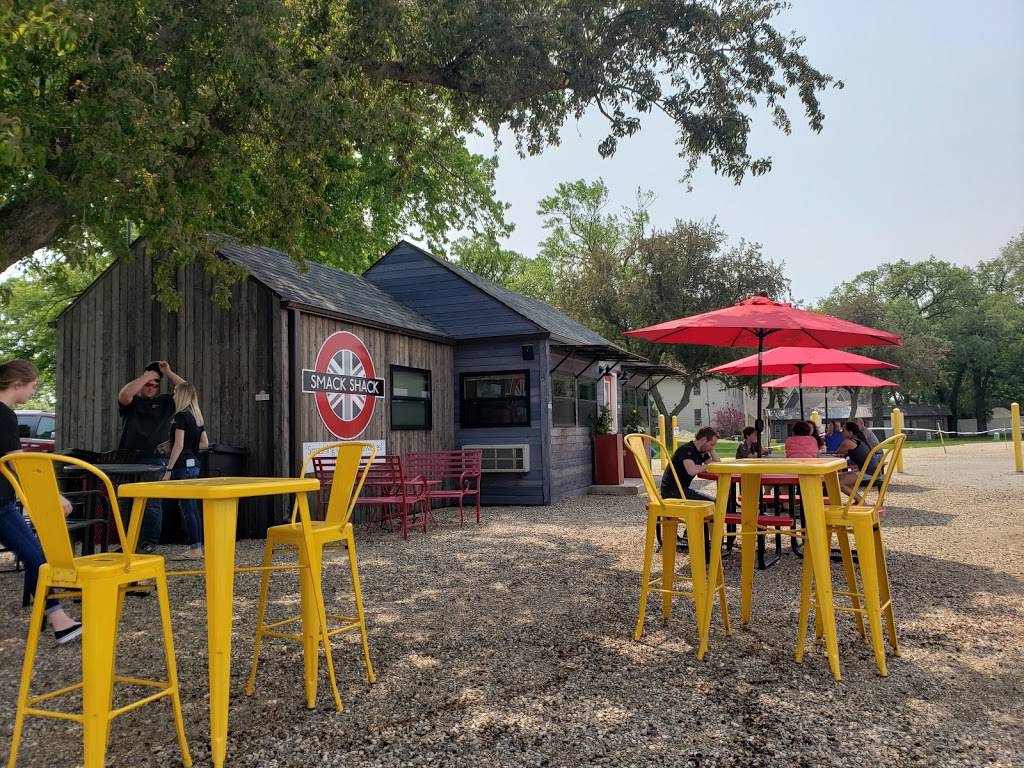 Smack Shack | restaurant | 1302 US-71, Okoboji, IA 51355, USA | 7123328245 OR +1 712-332-8245