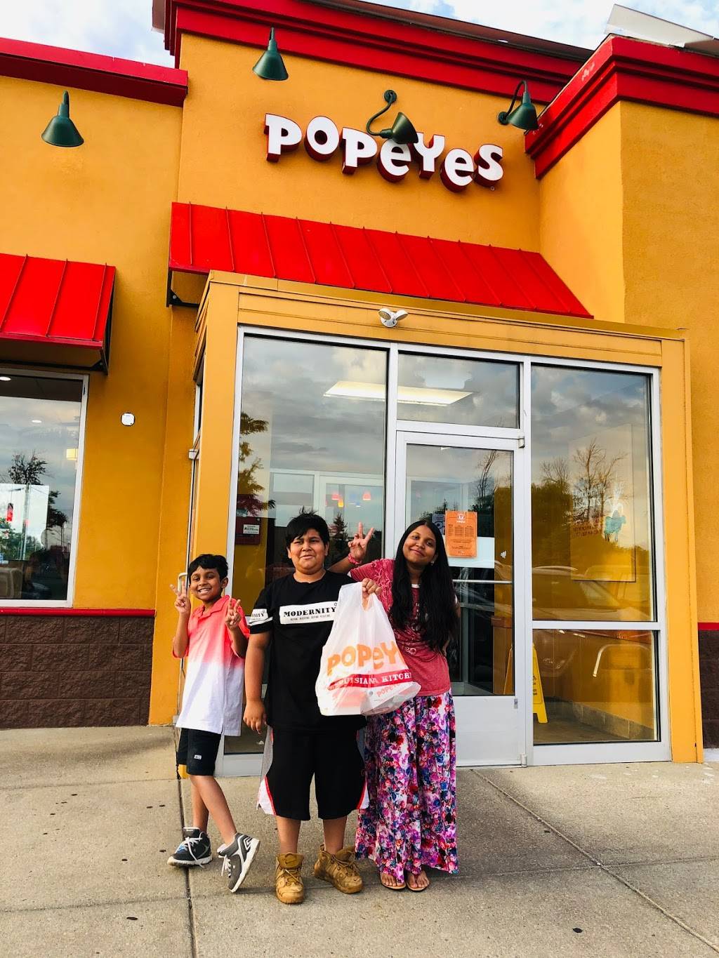 Popeyes Louisiana Kitchen | restaurant | 3497 Union Rd, Cheektowaga, NY 14225, USA | 7163933409 OR +1 716-393-3409