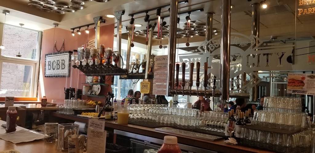 Bull City Burger and Brewery | restaurant | 107 E Parrish St, Durham, NC 27701, USA | 9196802333 OR +1 919-680-2333