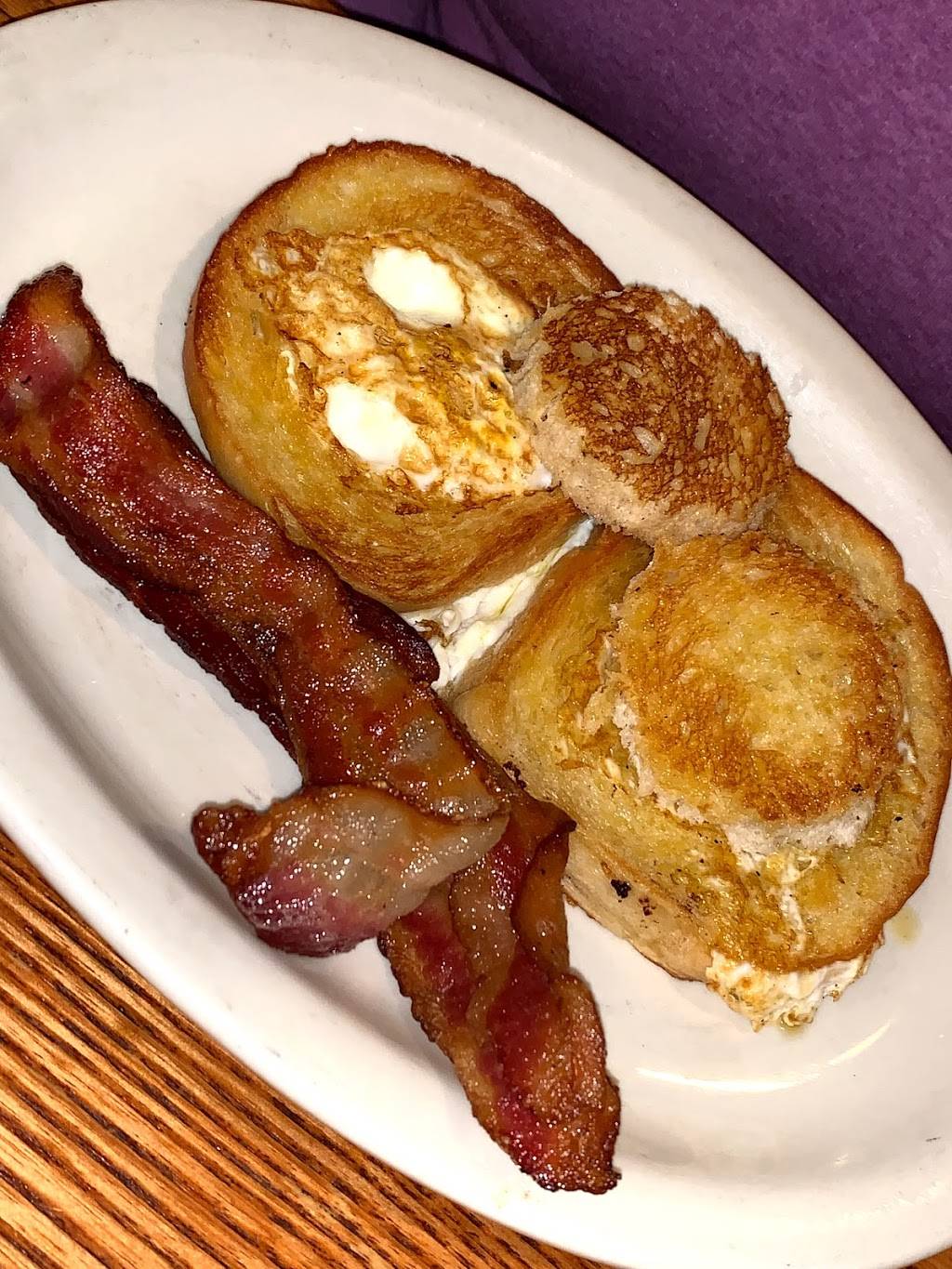 Cracker Barrel Old Country Store | restaurant | 1880 State Rd. 60 E, Valrico, FL 33594, USA | 8136620607 OR +1 813-662-0607