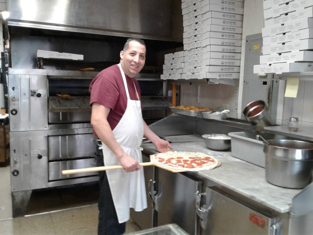 Pizza King | restaurant | 914 Straight Path, West Babylon, NY 11704, USA | 6312269602 OR +1 631-226-9602