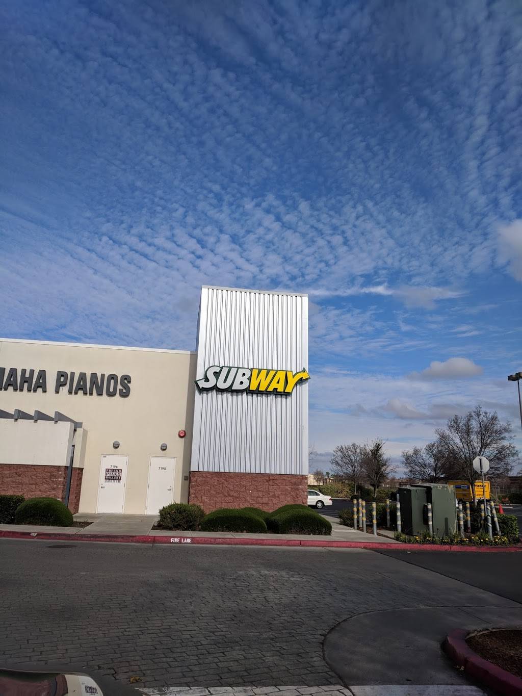 Subway | meal takeaway | 7198 North Abbey Street #A, 1, Fresno, CA 93720, USA | 5594460415 OR +1 559-446-0415