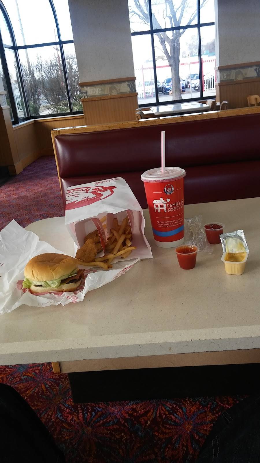 Wendys | restaurant | 5833 East 8 Mile Road, Warren, MI 48091, USA | 5867551940 OR +1 586-755-1940