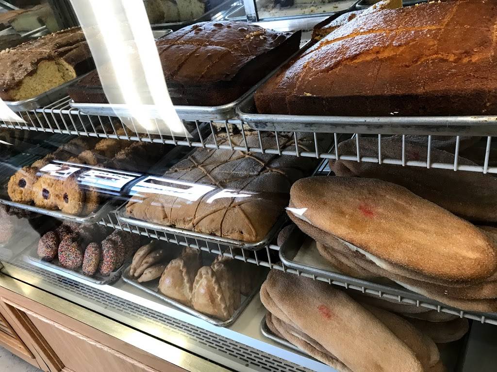 Betys Bakery and Restaurant | restaurant | 2707 Shaver St, Pasadena, TX 77502, USA | 7139411209 OR +1 713-941-1209