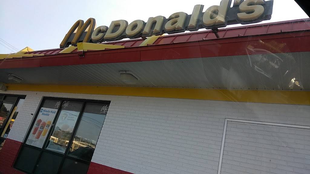 McDonalds | cafe | 6005 W E Jim Bilton Blvd, St George, SC 29477, USA | 8435639218 OR +1 843-563-9218