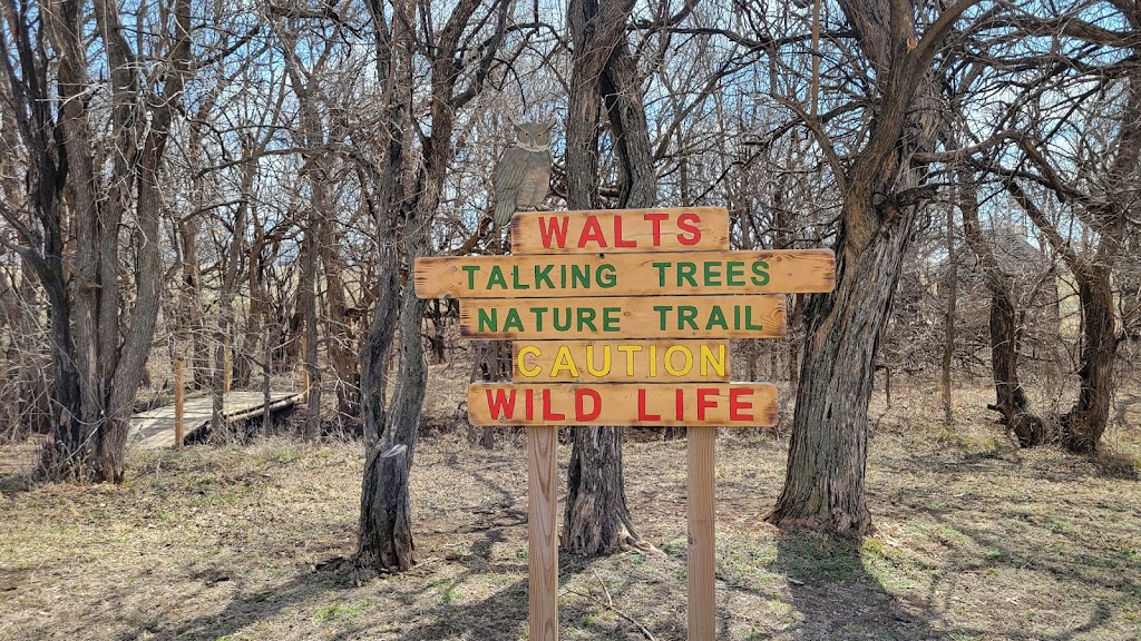 Walts Four Seasons Campground & Country Store | restaurant | 2500 Mink Rd Exit 281, Abilene, KS 67410, USA | 7855982352 OR +1 785-598-2352