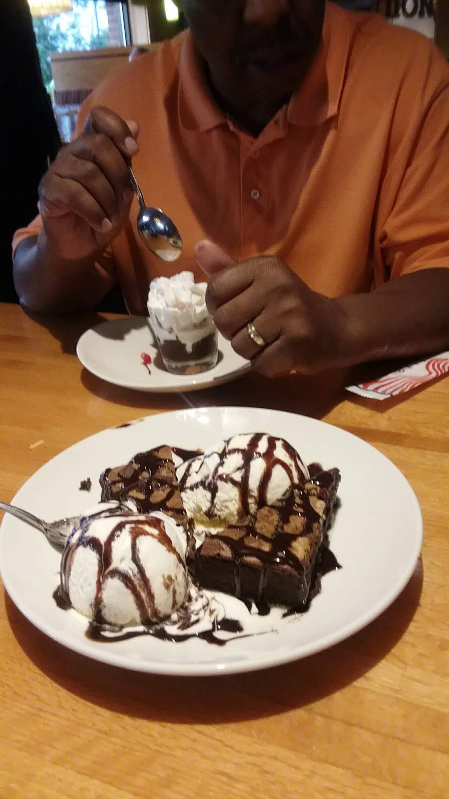 Applebees Grill + Bar | restaurant | 8999 Ocean Gateway, Easton, MD 21601, USA | 4107709883 OR +1 410-770-9883