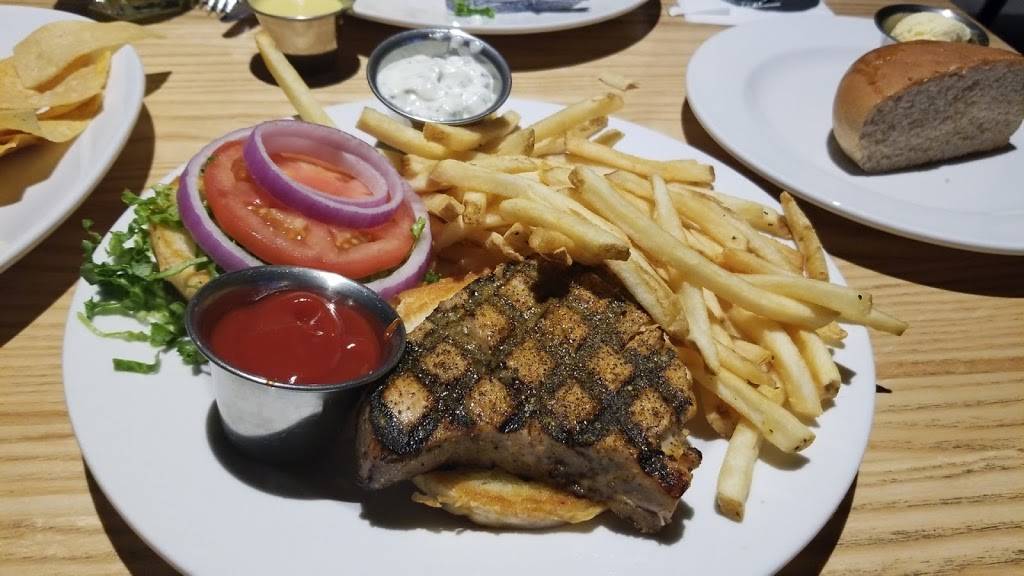 Aubreys | restaurant | 430 Pinnacle Pkwy, Bristol, TN 37620, USA | 4235731062 OR +1 423-573-1062