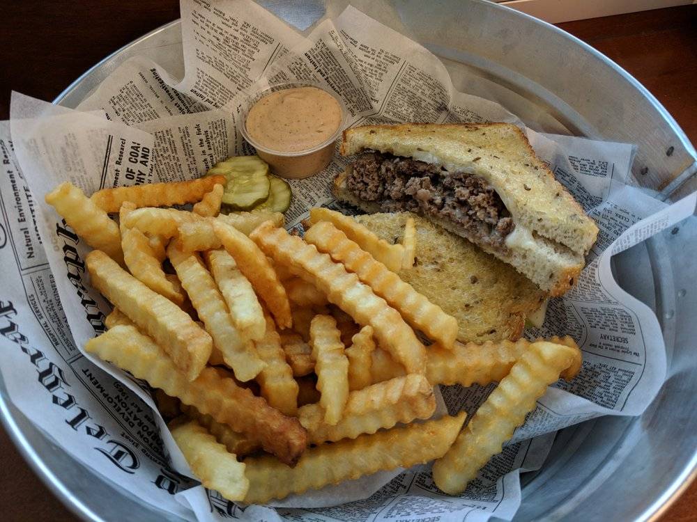 Fork & Burger | restaurant | 6280 S Valley View Blvd #100, Las Vegas, NV 89118, USA | 7024765337 OR +1 702-476-5337