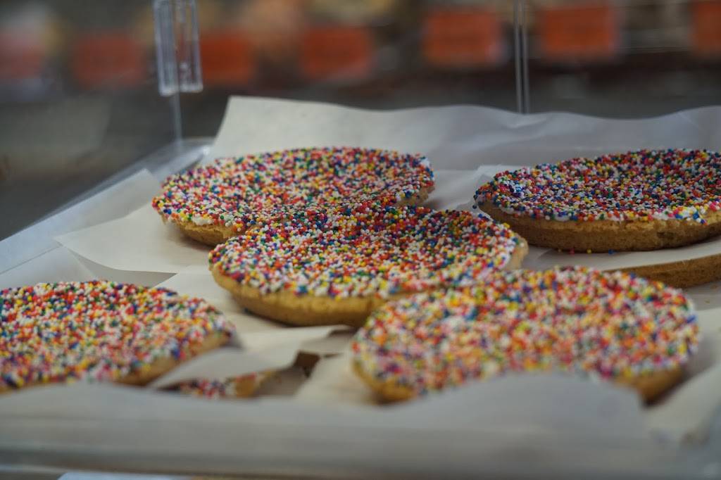 Bagel Nosh Inc. | restaurant | 835 W Warner Rd #109, Gilbert, AZ 85233, USA | 4802569700 OR +1 480-256-9700