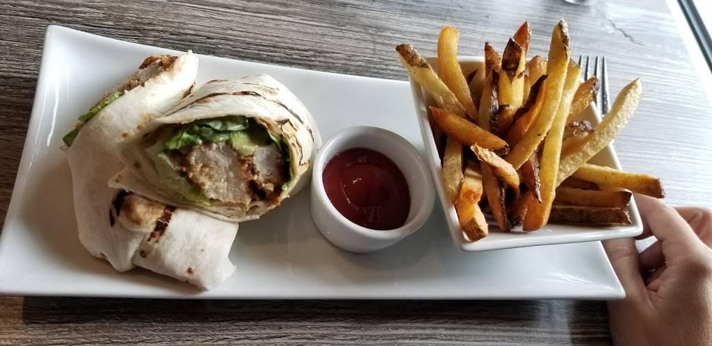 Breakwater Restaurant & Bar | restaurant | 203 Carteret St Ste 102, Beaufort, SC 29902, USA | 8433790052 OR +1 843-379-0052