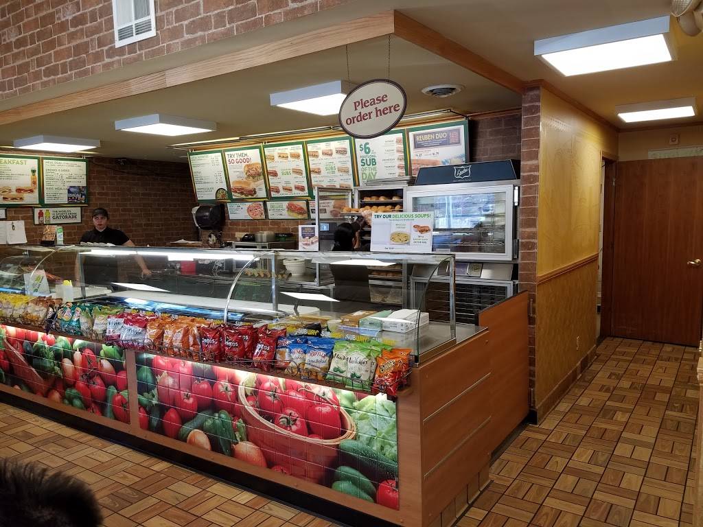 Subway | restaurant | 8524 IN-56, French Lick, IN 47432, USA | 8129369770 OR +1 812-936-9770