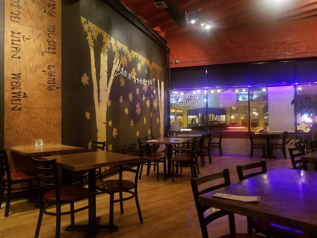 Cest Bien Thai | restaurant | 2418, 3900 N Lincoln Ave, Chicago, IL 60613, USA | 7733278818 OR +1 773-327-8818