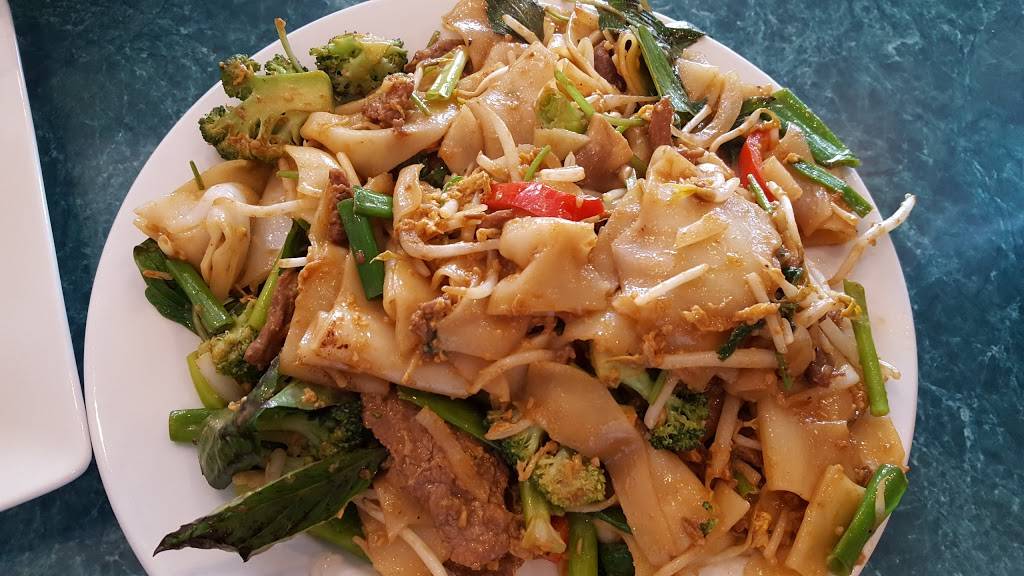 Pho Que Huong | restaurant | 2713 W 15th St, Plano, TX 75075, USA | 9725199198 OR +1 972-519-9198