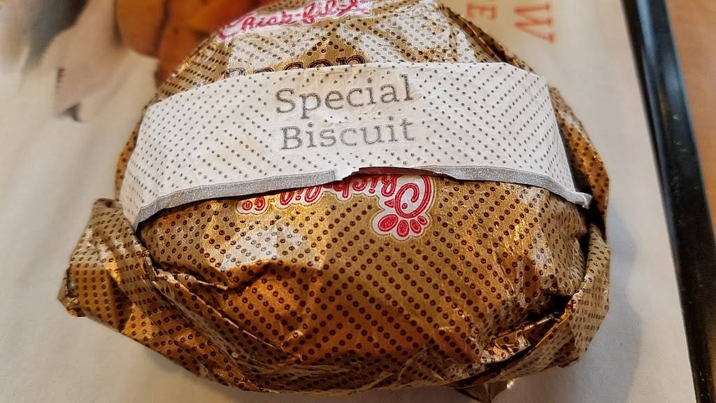 Chick-fil-A | restaurant | 26792 Portola Pkwy, Foothill Ranch, CA 92610, USA | 9496993881 OR +1 949-699-3881