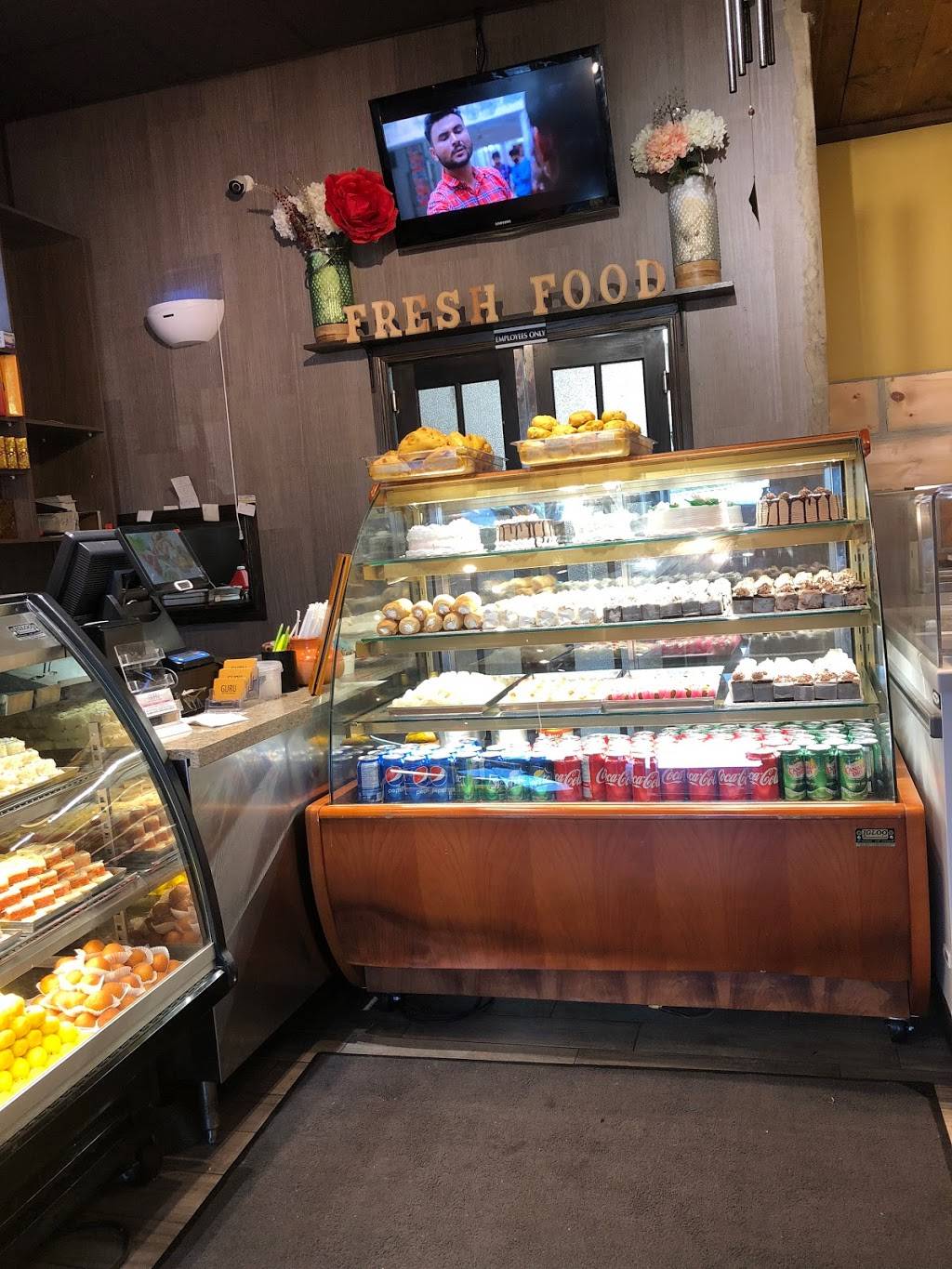 Guru Indian Restaurant | restaurant | 45 Dusk Dr Unit #5, Brampton, ON L6Y 3C1, Canada | 9054591616 OR +1 905-459-1616