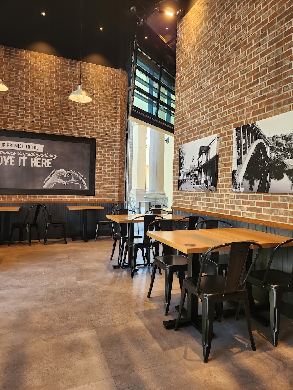 The Melt | restaurant | Across from Barnes & Noble, 330 Palladio Pkwy Spc 2023, Folsom, CA 95630, USA | 9162937766 OR +1 916-293-7766