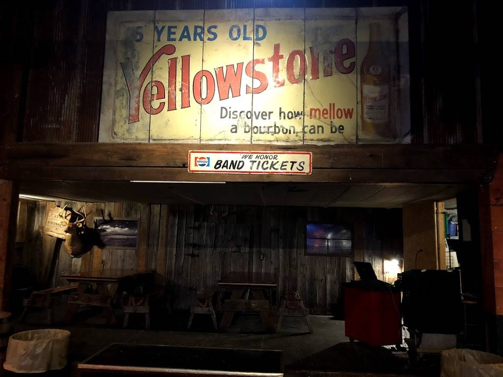 Daisy Dukes & Cowboy Boots | restaurant | 21476 US-50, Sedalia, MO 65301, USA | 6608265500 OR +1 660-826-5500