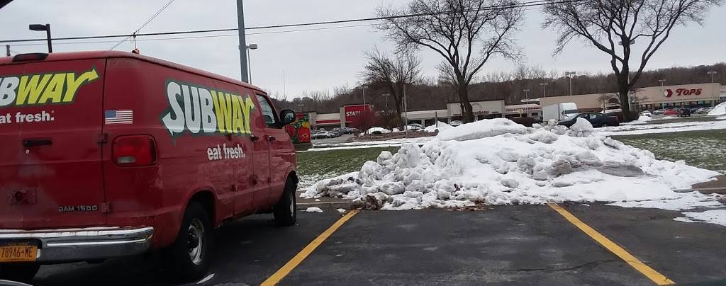 Subway | restaurant | 1620 Penfield Rd, Rochester, NY 14625, USA | 5852031230 OR +1 585-203-1230