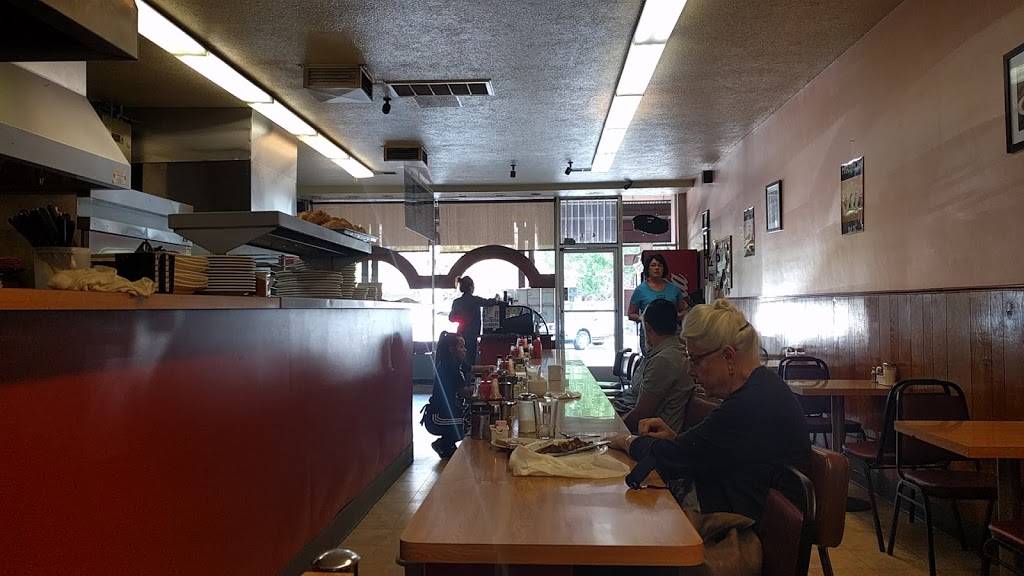 Flakey Cream Do-Nuts & Coffee Shop | cafe | 441 Center St, Healdsburg, CA 95448, USA | 7074333895 OR +1 707-433-3895