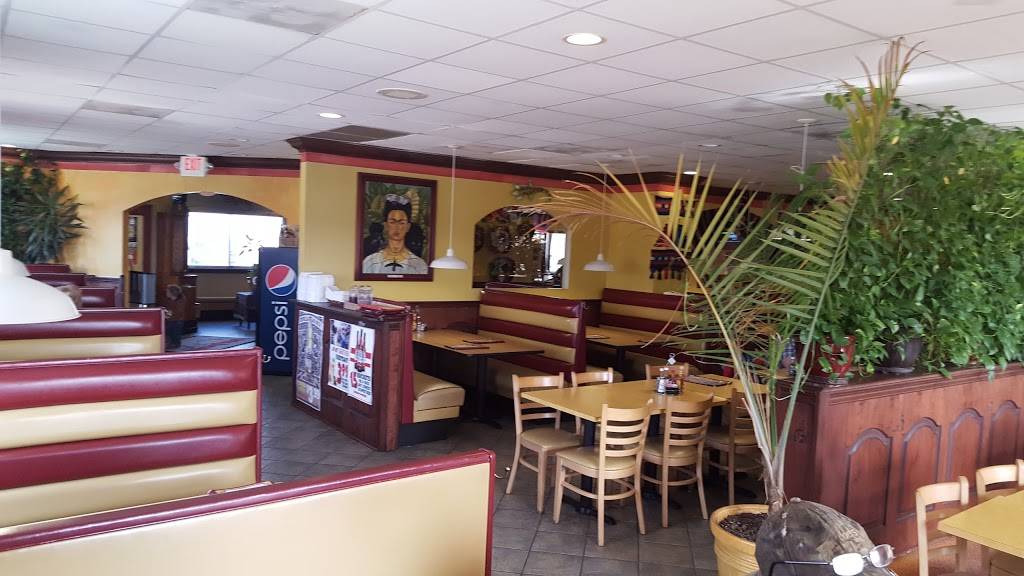 Fiesta Ranchera Mexican Restaurant | restaurant | 1041 J C Pkwy, Bloomington, IL 61705, USA | 3098207320 OR +1 309-820-7320