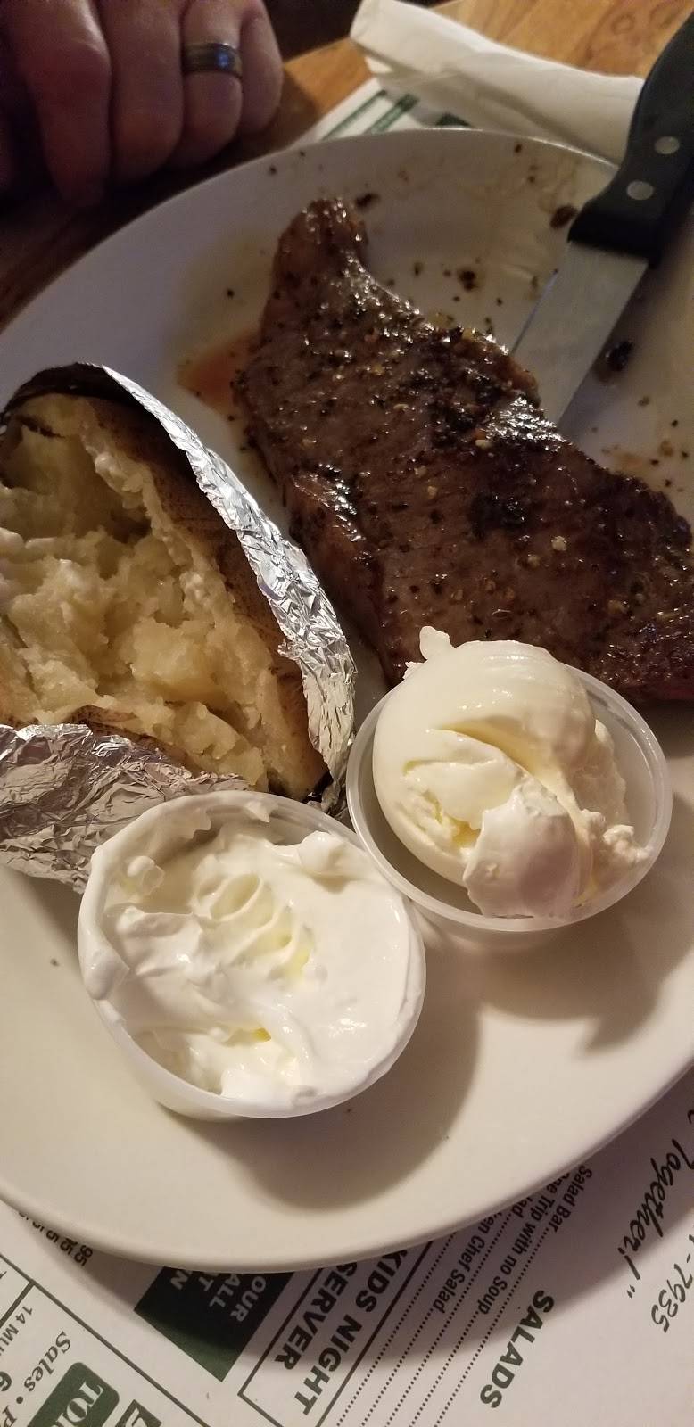 Pioneer Restaurant & Lounge | restaurant | 412 Court St, Brookville, IN 47012, USA | 7656477935 OR +1 765-647-7935