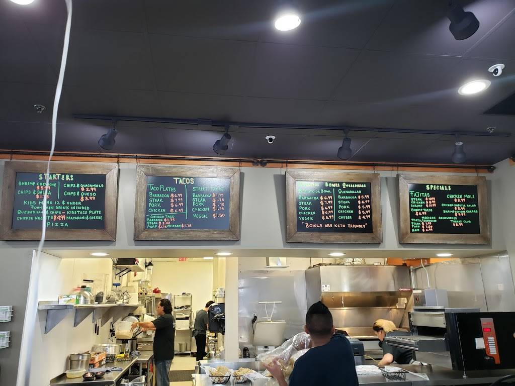 Silly Serrano Mexican Restaurant | restaurant | 329 Riverfront Terrace, Eau Claire, WI 54703, USA | 7155144300 OR +1 715-514-4300