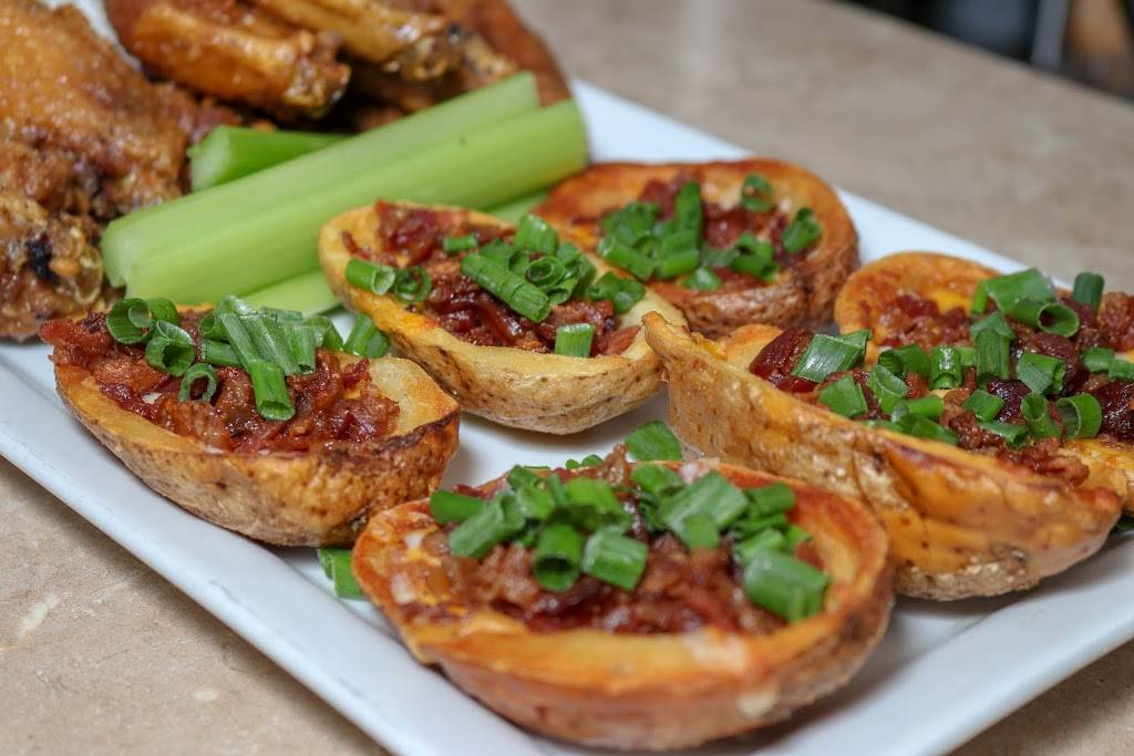 Scottini’s Sports Bar and Grille | restaurant | 7604 Reading Rd, Cincinnati, OH 45237, USA | 5137610245 OR +1 513-761-0245