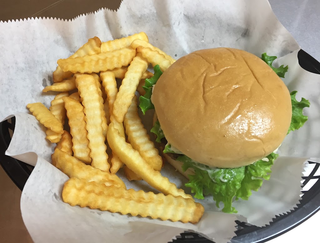 The Grill 708 Cafe & Novelties | restaurant | 708 Hwy 82, E St, Greenville, MS 38701, USA | 6623367485 OR +1 662-336-7485