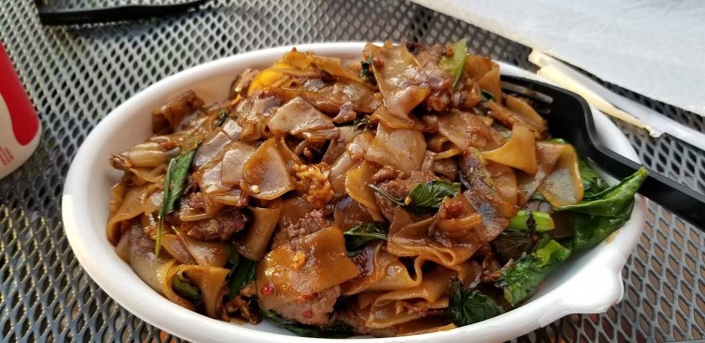 Block 9 Thai Street Eats | restaurant | 10595 Discovery Dr, Las Vegas, NV 89135, USA | 7023311088 OR +1 702-331-1088