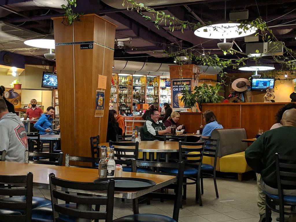 El Burrito Loco | restaurant | 1971 E Beltline Ave NE, Grand Rapids, MI 49525, USA | 6164470415 OR +1 616-447-0415