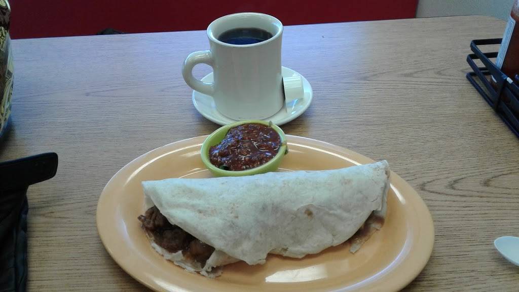 Los Jarritos Mexican Food | restaurant | 801 S Eagle St, Weimar, TX 78962, USA | 9797029199 OR +1 979-702-9199