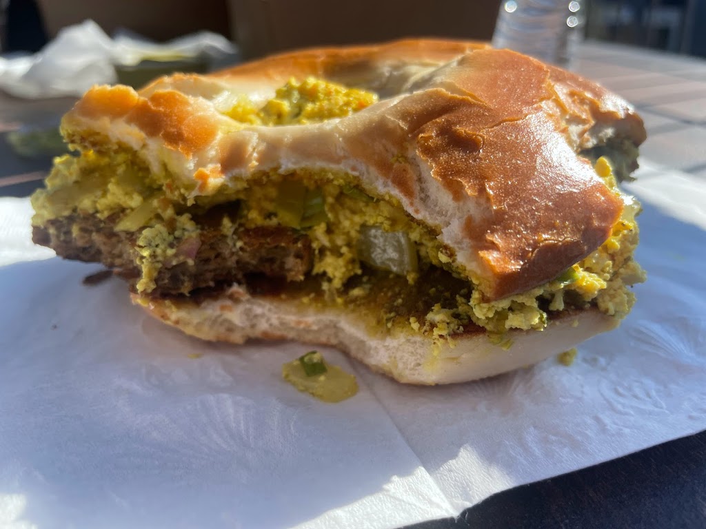 Veg On The Edge | restaurant | 3845 S Higuera St Bldg 7 – Stall 12, San Luis Obispo, CA 93401, USA | 8057521028 OR +1 805-752-1028