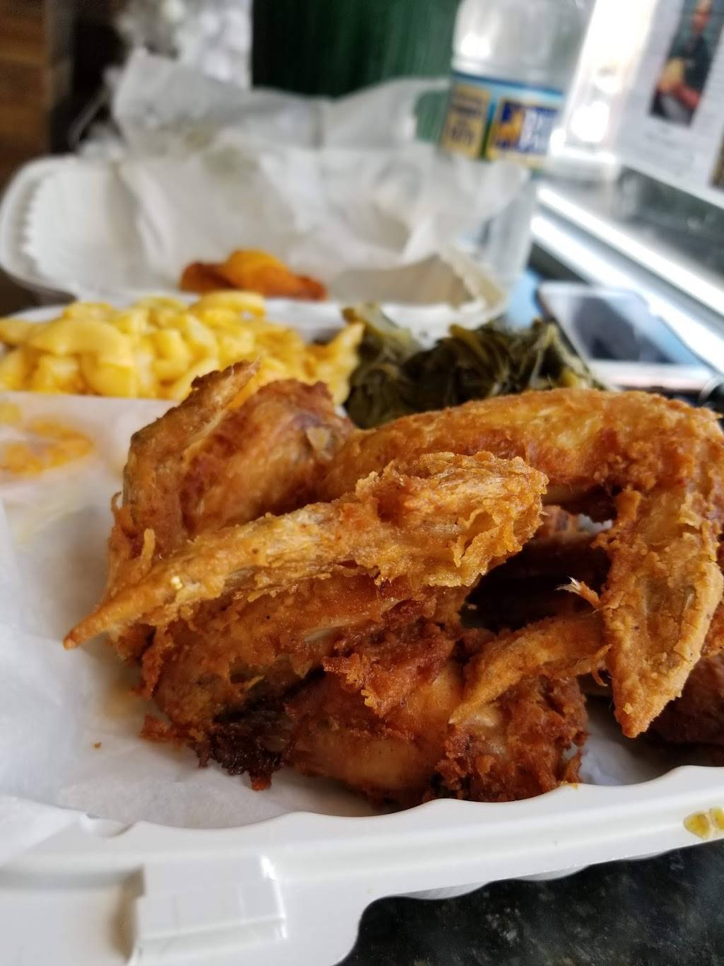 Henrys Soul Cafe | cafe | 1704 U St NW, Washington, DC 20009, USA | 2022653336 OR +1 202-265-3336