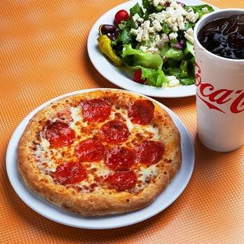 Pepperonis | restaurant | 19875 Southwest Fwy #130, Sugar Land, TX 77479, USA | 2815453333 OR +1 281-545-3333