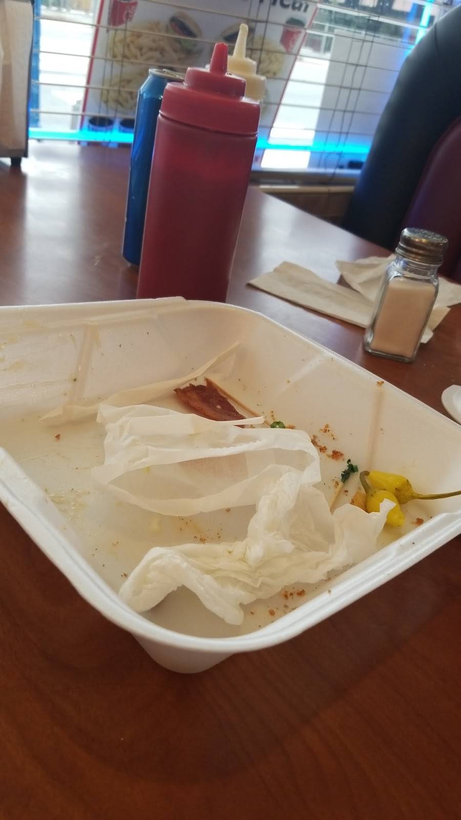 Gabriels Burgers | restaurant | 2001 Pacific Avenue, Long Beach, CA 90806, USA | 5625911602 OR +1 562-591-1602