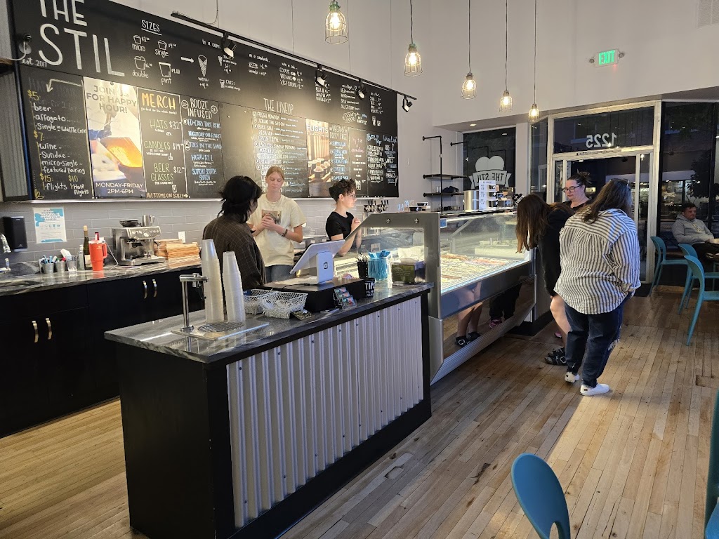 4T Sports Bar | restaurant | 112 13th Ave S, Nampa, ID 83651, USA | 2089364190 OR +1 208-936-4190